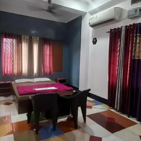 Riverbank Guesthouse With Restaurant & Self Cooking Facility Guwahati Room photo