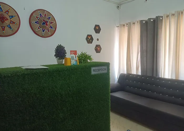 Riverbank Guesthouse With Restaurant & Self Cooking Facility