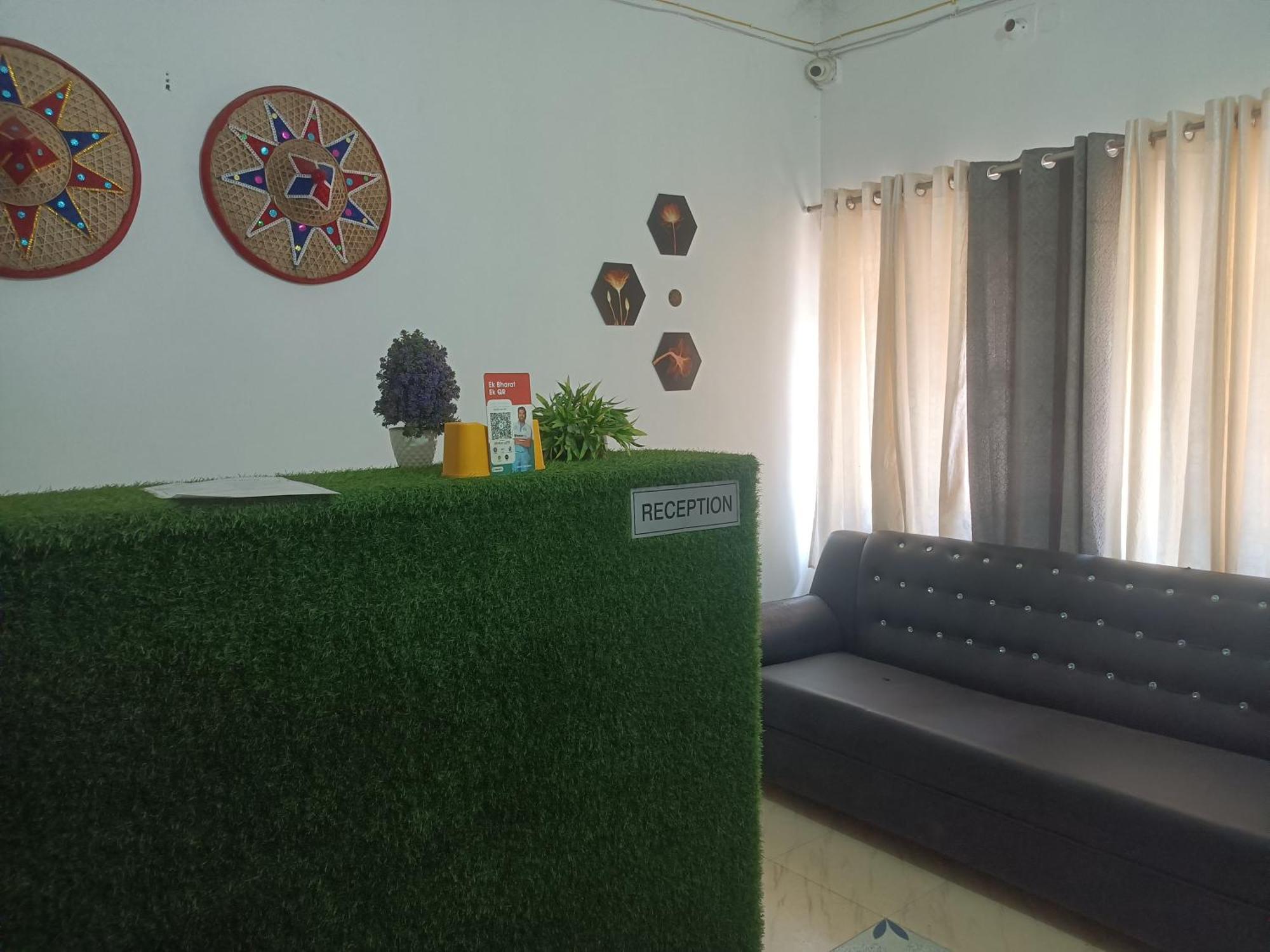 Riverbank With Restaurant & Self Cooking Facility Guwahati